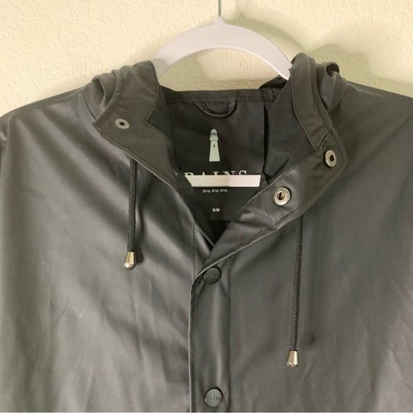Rains Black Hooded Jacket - Picture 1 of 12